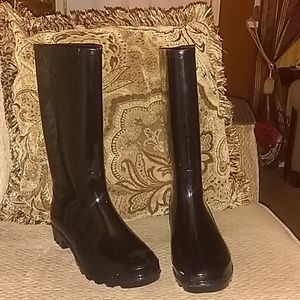 time and tru rain boots